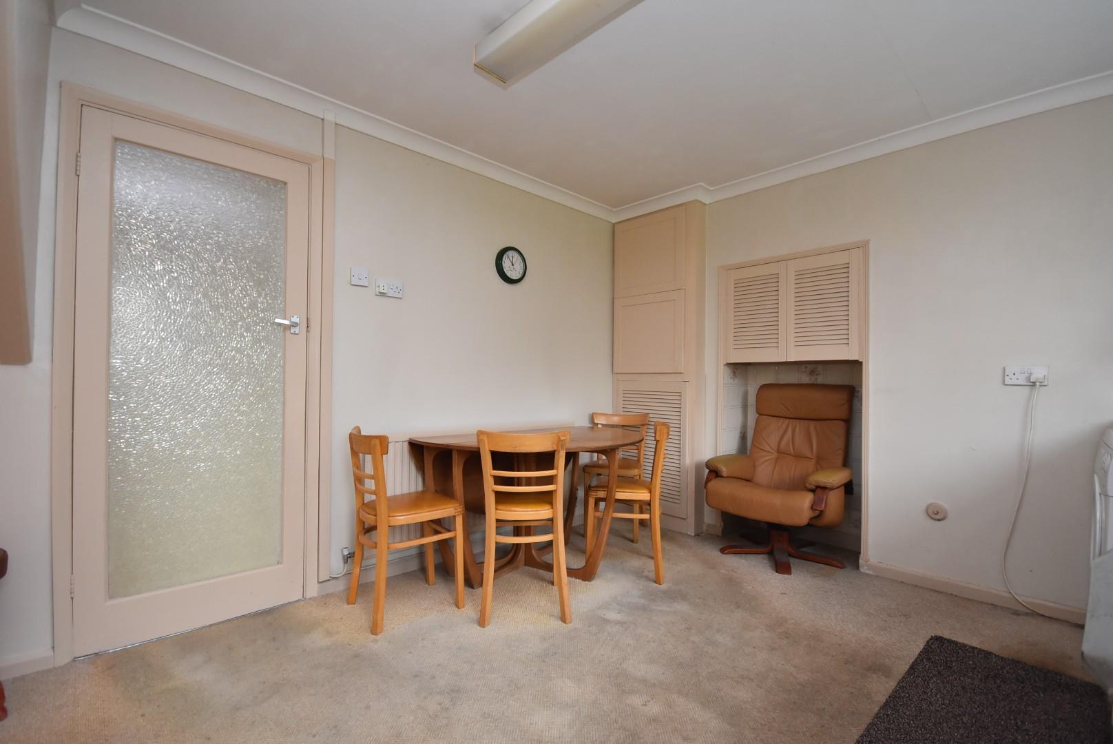 32 Laburnum Way, Penarth, CF64 3NF